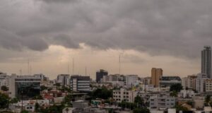 Polvo del Sahara y pocas lluvias marcarán el tiempo este lunes en gran parte del país