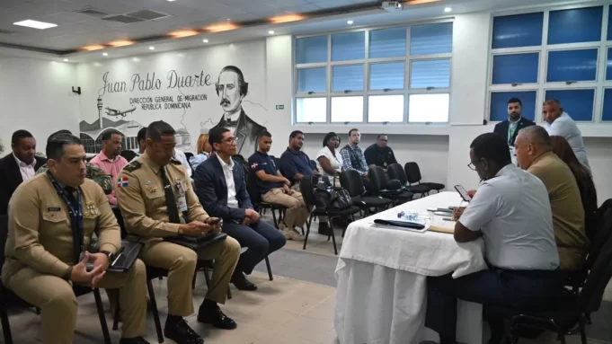 DGM coordina con Procuraduría, Interpol y PN aplicación de órdenes judiciales en aeropuertos