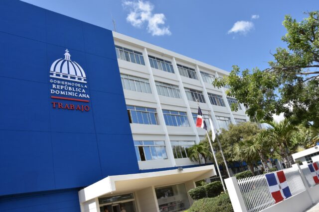 Ministerio de Trabajo confirma que el feriado del Día de la Restauración no se cambia
