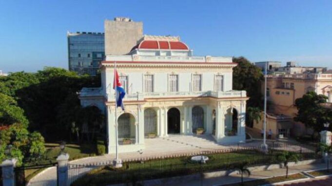 Cuba acusa a República Dominicana de expulsar a sus diplomáticos por presiones de Estados Unidos