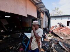 Terremoto de 7,7 deja casi 50 muertos y 2,000 evacuados en Indonesia