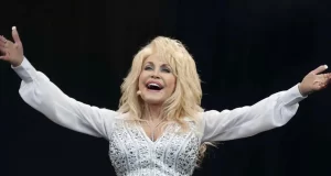 La música de Dolly Parton se dispara tras su muerte y lidera el streaming mundial