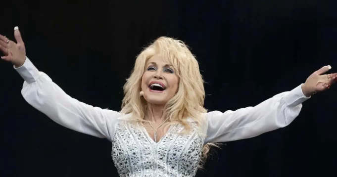 La música de Dolly Parton se dispara tras su muerte y lidera el streaming mundial