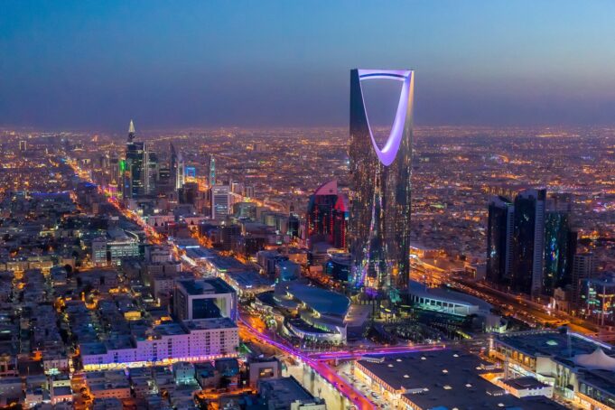 Arabia Saudita pide a Trump priorizar el diálogo y frenar la escalada en Medio Oriente