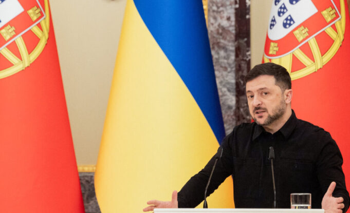 Zelensky se reúne con enviados de Trump en Kiev